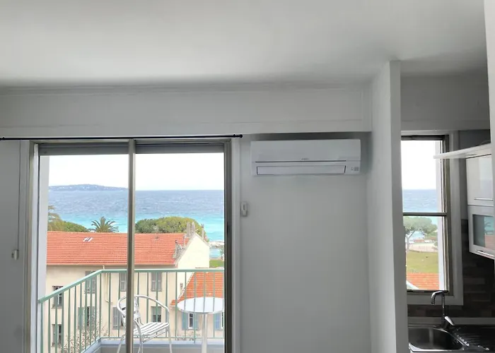 Studio En Face De La Plage Avec Une Vue Fantastique !