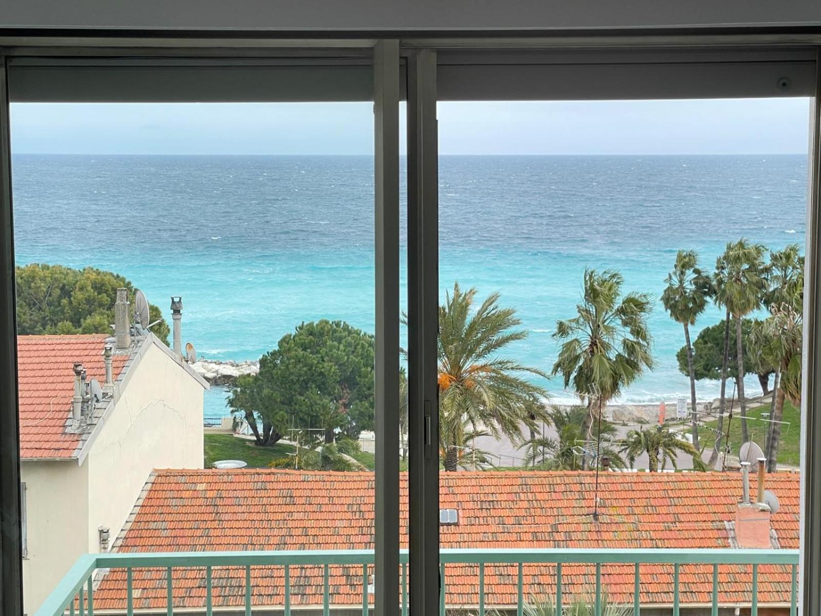 Appartement En Face De La Avec Vue Fantastique ! Nice