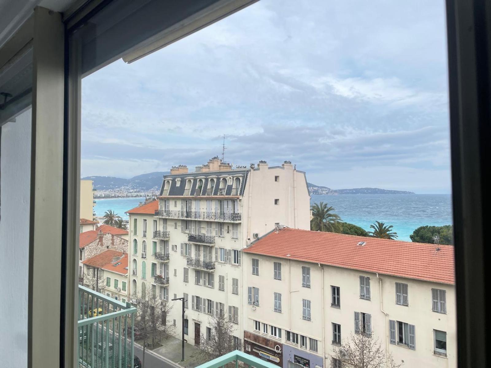 Appartement En Face De La Avec Vue Fantastique ! *