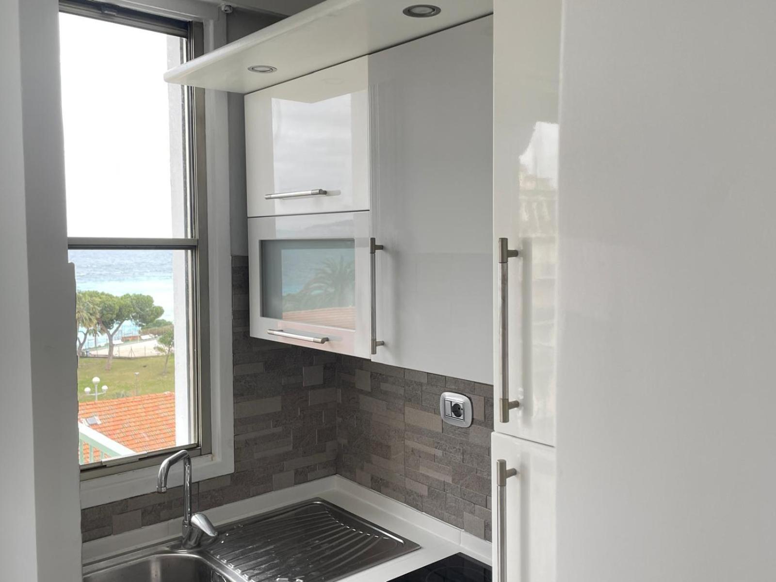 Appartement En Face De La Avec Vue Fantastique ! Nice